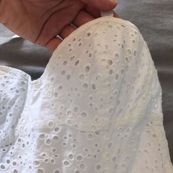 Aritzia - Talula white lace dress - Picture 2 of 7